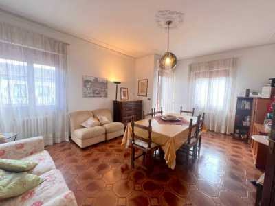 Appartamento in Vendita a Prato via Tirso
