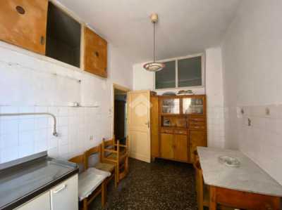 Appartamento in Vendita a Genova via Faliero Vezzani 46