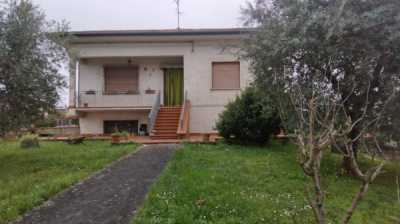 Villa in Vendita a Castelfranco di Sotto via Dei Confini