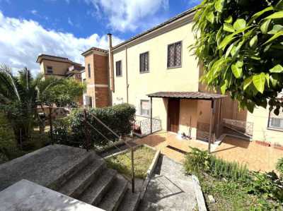 Appartamento in Affitto a Roma via Castiglion de Pepoli 9