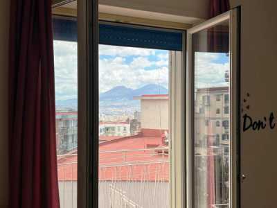 Appartamento in Affitto a Napoli via Giacinto Gigante