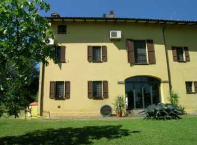 Villa in Vendita a Castelvetro di Modena via Sinistra Guerro 49