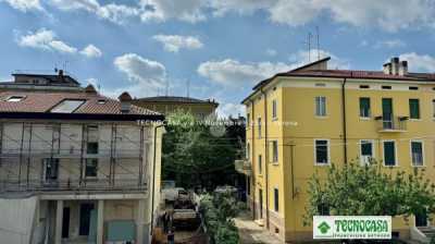 Appartamento in Vendita a Verona Appartamento via Aspromonte 1