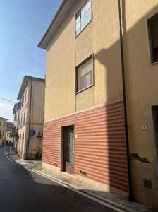 Appartamento in Vendita a San Giuliano Terme via Magenta 17