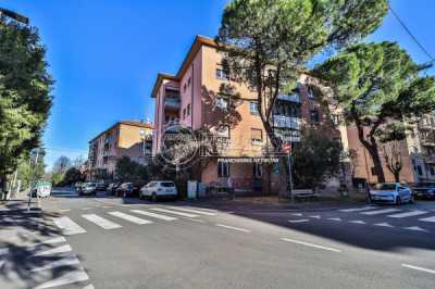 Appartamento in Vendita a Bologna via Siepelunga