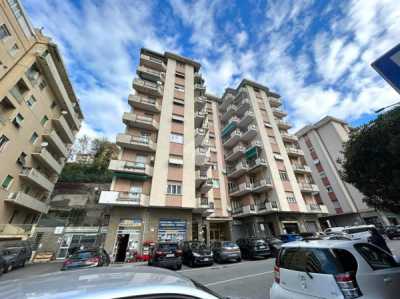Appartamento in Vendita a Genova via Ventimiglia 89