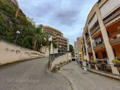 Appartamento in Vendita a Messina via Pietro Castelli 11