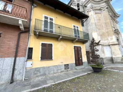 Appartamento in Vendita a Poirino Piazza Cavalieri di Vittorio Veneto 4