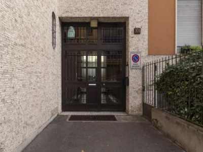 Appartamento in Affitto a Milano via Giuseppe Candiani