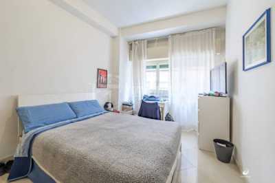 Appartamento in Vendita a Milano via Ebro 9
