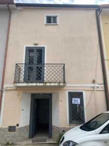 Villa in Vendita a Santi Cosma e Damiano via Luigi Rizzo 28