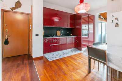 Appartamento in Affitto a Milano via Poggibonsi
