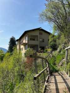 Villa in Vendita a Trento via Dei Bergamini 6