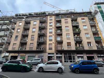 Appartamento in Vendita a Milano via Luigi Canonica 40