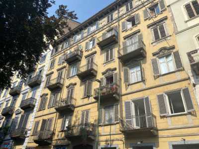 Appartamento in Vendita a Torino Corso Giulio Cesare 27