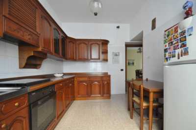 Appartamento in Affitto a Genova via Caterina Rossi 9