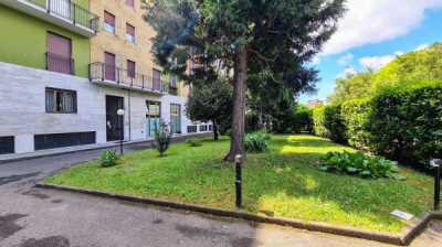 Appartamento in Vendita a Cinisello Balsamo via Monfalcone 35