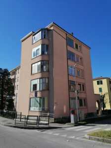 Appartamento in Vendita a Lecco via Gradisca 3