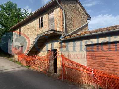 Rustico Casale Corte in Vendita a Perugia Strada Per Rancolfo 49 Perugia