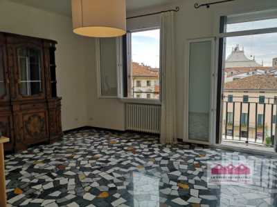 Appartamento in Affitto a Vicenza Piazza del Castello 9