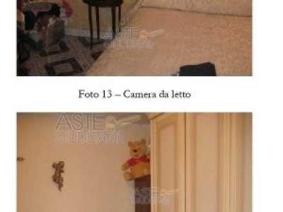 Appartamento in Vendita a Napoli via Pallonetto a Santa Lucia 86