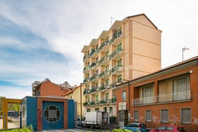Appartamento in Vendita a Torino via Aosta 80