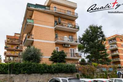 Appartamento in Vendita a Roma via Dell