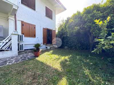 Villa in Affitto a Sabaudia via Oddone 14