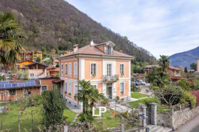 Villa in Vendita a Cannobio via Cressini