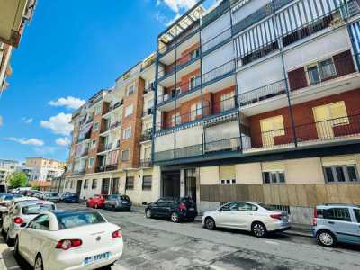 Appartamento in Vendita a Torino via Traversella 8
