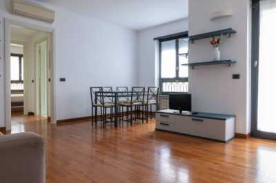 Appartamento in Affitto a Milano via Giancarlo Sismondi