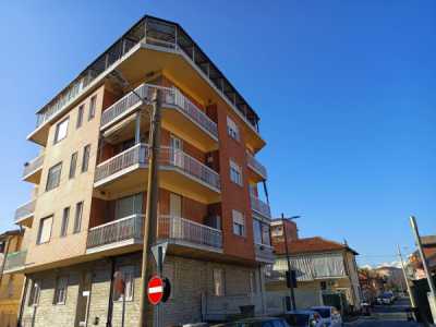Appartamento in Vendita a Collegno via Piave 32