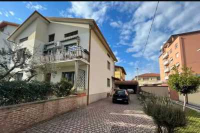 Villa in Vendita a Pordenone via xv Divisione Osoppo