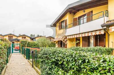 Villa in Vendita a Limido Comasco via Giuseppe Ungaretti 2