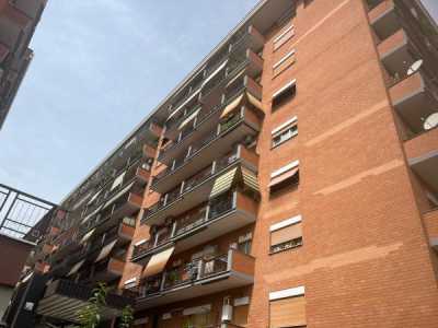 Appartamento in Vendita a Roma via Pisino 155