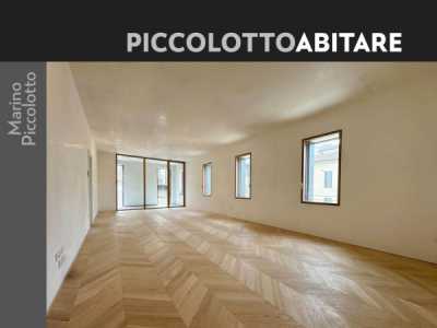 Appartamento in Vendita a Treviso via Cornarotta