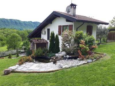 Villa in Vendita a Forgaria Nel Friuli via Dante Alighieri