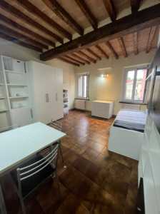 Appartamento in Affitto a Parma Borgo San Domenico 1