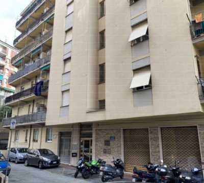Appartamento in Vendita a Genova via San Remo 193