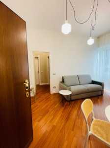 Appartamento in Affitto a Milano via Vincenzo Monti 79