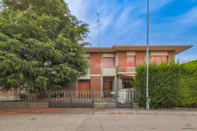 Villa in Vendita a Lugo via Garigliano