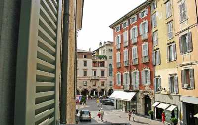 Appartamento in Affitto a Bergamo Centrale