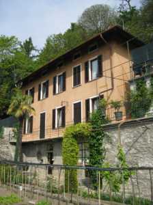 Villa in Vendita ad Albavilla via Roscio 44