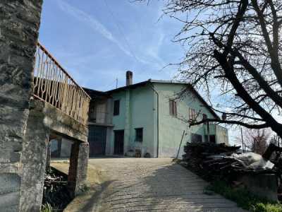Rustico Casale in Vendita a Rocchetta Belbo Sp592