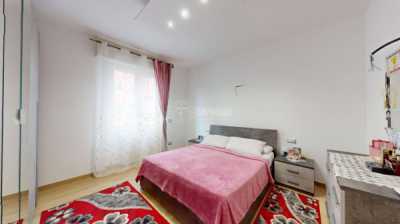 Appartamento in Vendita a Milano via Lorenteggio 205