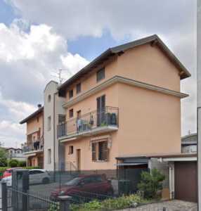 Appartamento in Vendita a Giussano via Monte San Michele