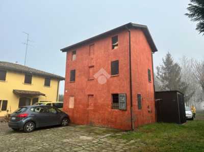 Rustico Casale in Vendita a Modena Stradello Dei Sacerdoti 21