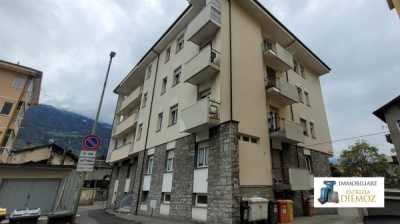 Appartamento in Affitto ad Aosta via Abbã© Henry