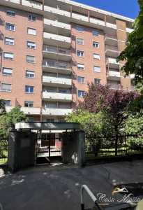 Appartamento in Vendita a Torino Regio Parco