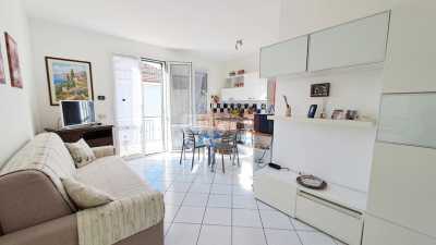 Appartamento in Vendita ad Albenga via Don Lasagna Vadino